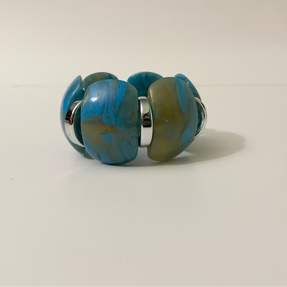 Vintage Blue Swirl Silver Tone Wide Lucite Stretch Bracelet - Picture 5 of 16